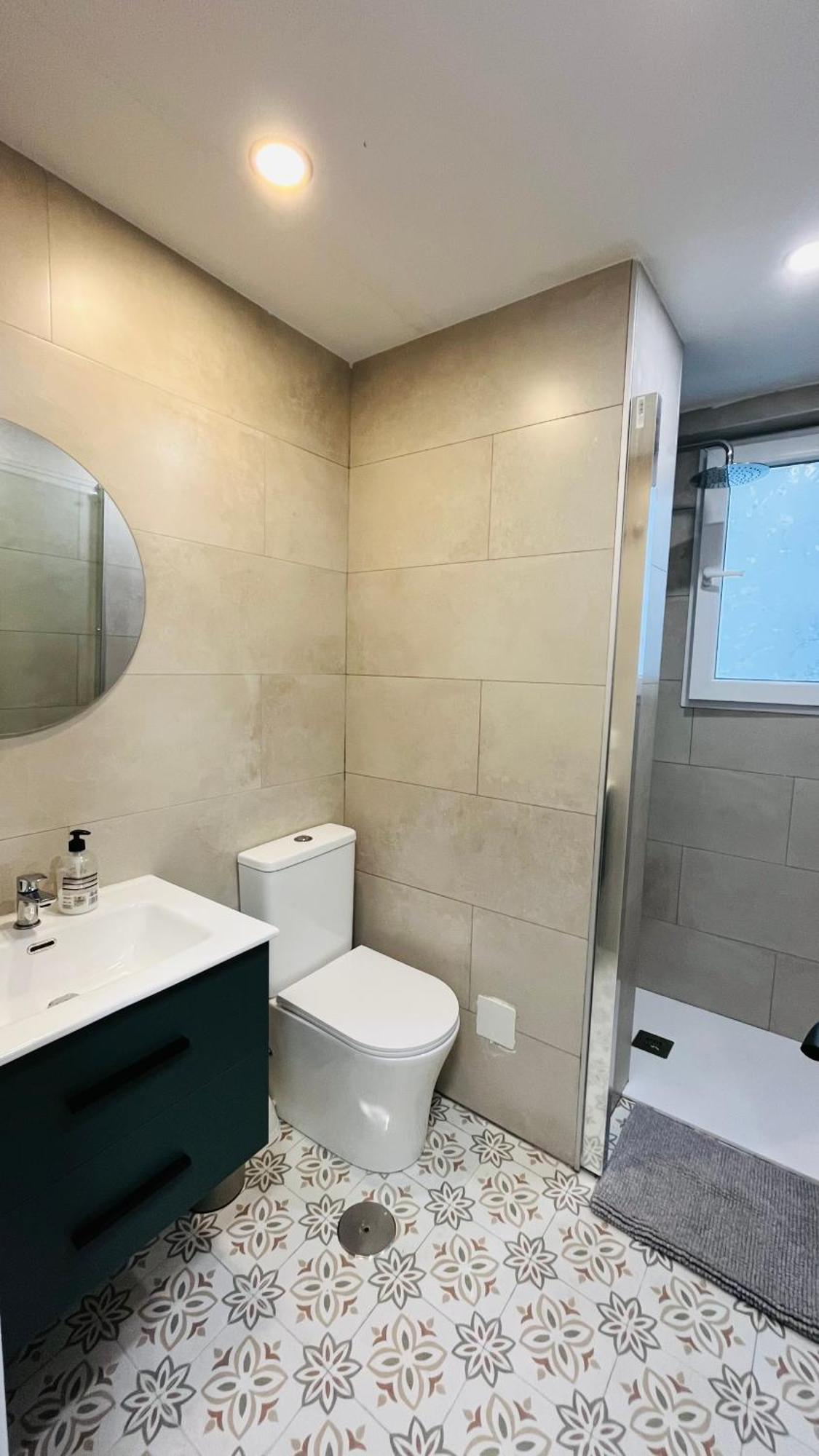 Bueno, Bonito Y Barato Apartment Málaga Exterior foto